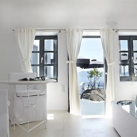 Sun Rocks Boutique Hotel